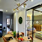 Apart-terrace On Baker Street Apartment Lemberg