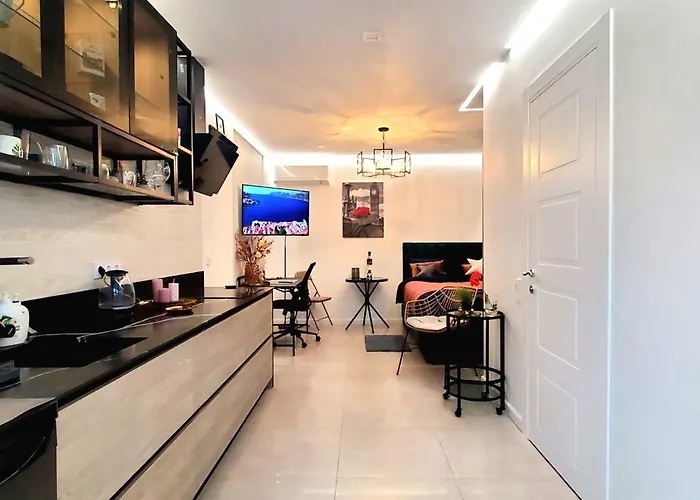 Apart-terrace On Baker Street לבוב