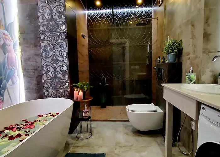 Apart-terrace On Baker Street 利沃夫