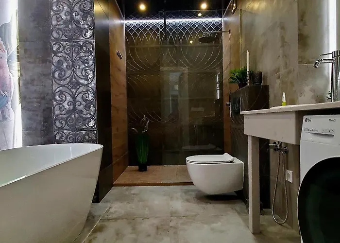 Apart-terrace On Baker Street *