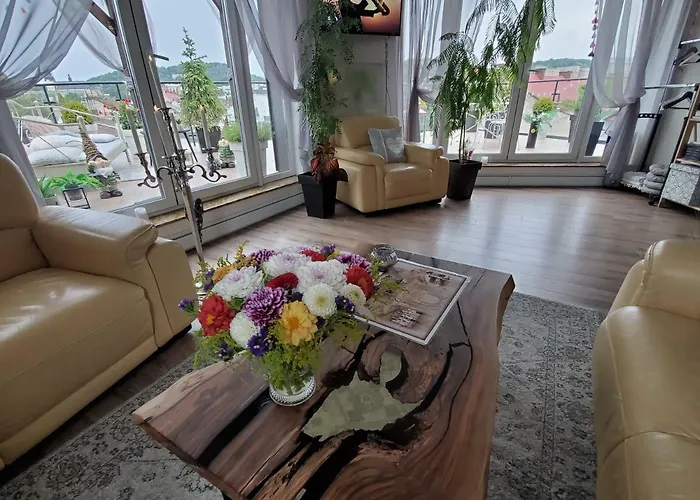 Apart-terrace On Baker Street Apartment